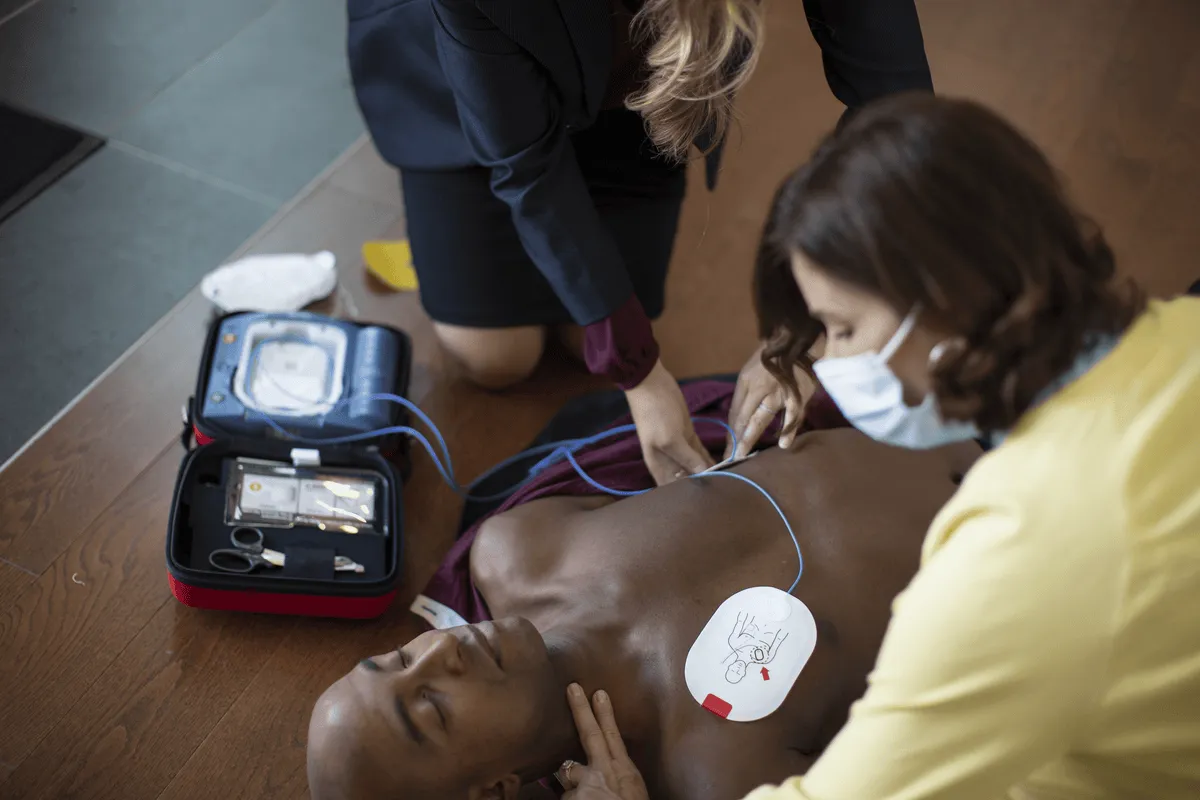 Ever Ready First Aid fully equipped kit with Philips AED with Cabinet, Defibrillation pads, and Beaty CPR  (Adults and Children)