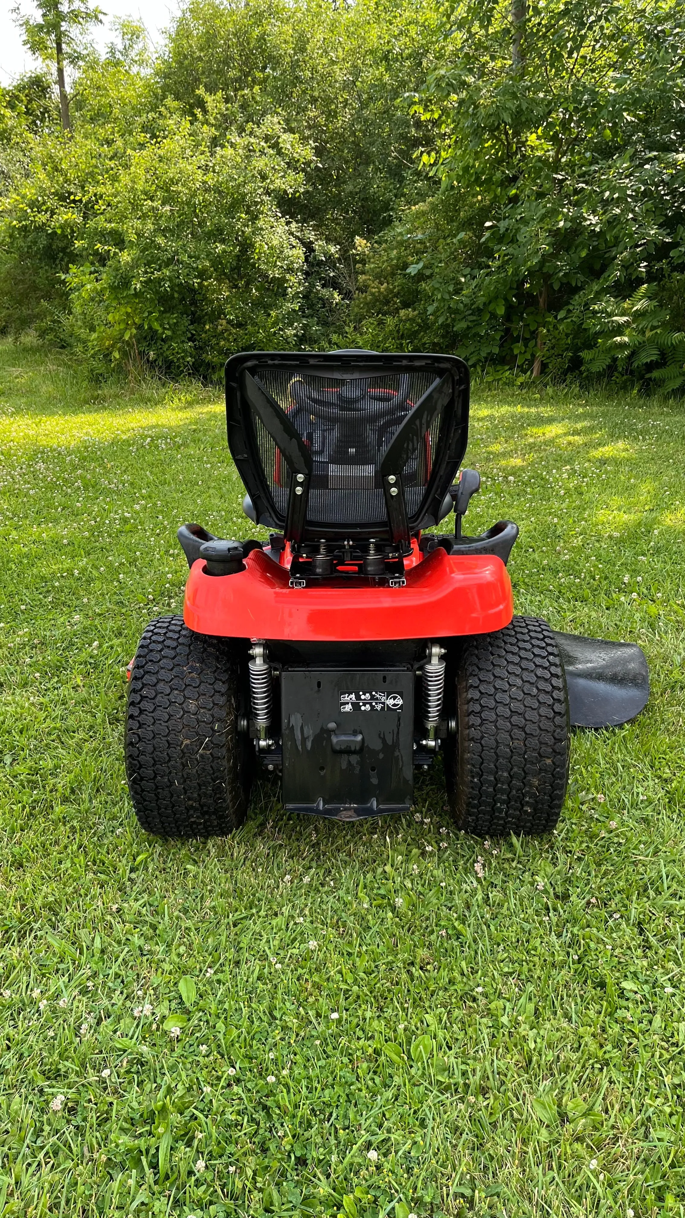 Simplicity Prestige 24HP EFI 52" Deck